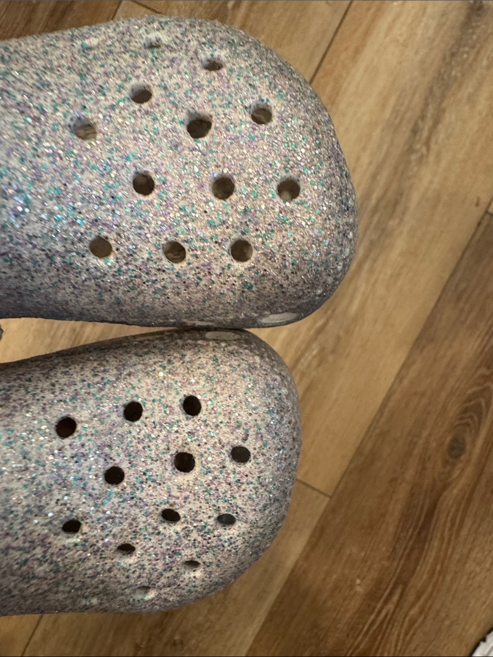 CROCS little Kids Glitter Clogs - Pink and Silver Sparkle - Picture 2 of 4